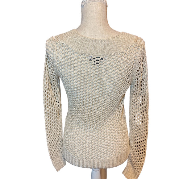 Express Cream and Metallic Gold Loose Knit V-Neck Pullover Sweater Size S - Picture 2 of 4